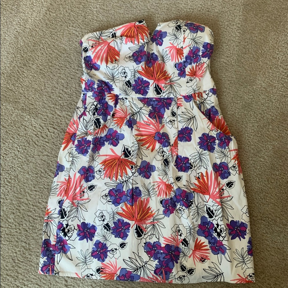 Francesca pocketed strapless dress size medium